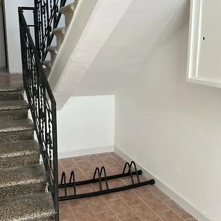 Calabreeze Apartment *